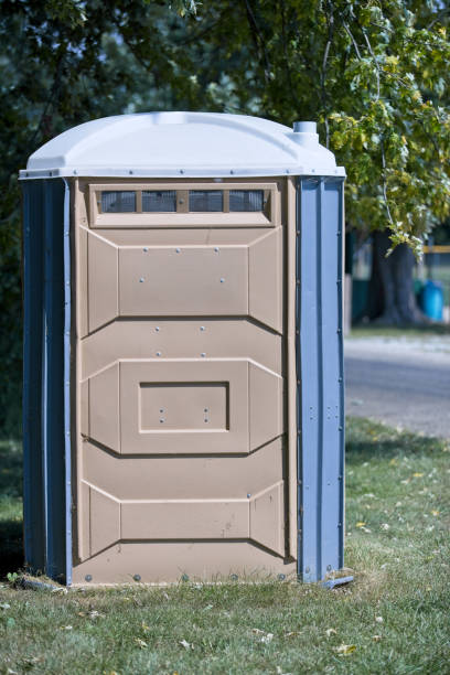 Portable Toilet Options We Offer in Bellevue, OH